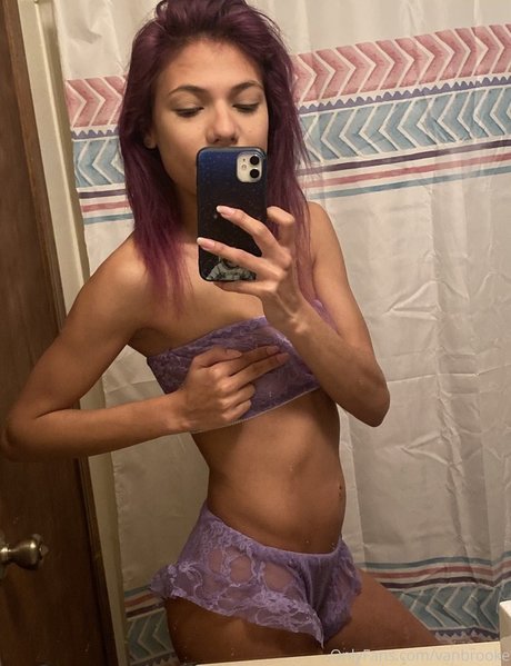 Vanbrooke perfect model photo