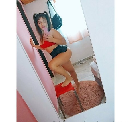 soyprincesasiendoyo pornstar beautiful image