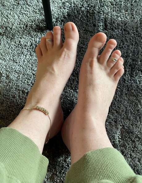 sicksadsarahh star naked pictures