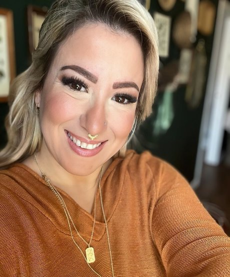 Goddessluna106 Profile pic