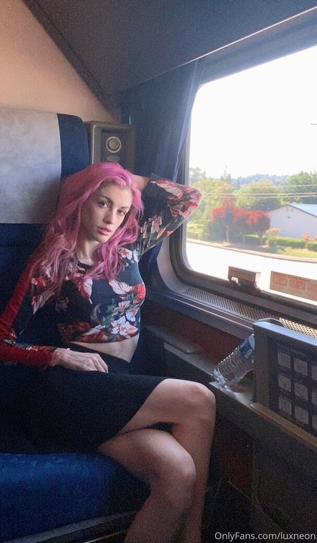 Luxneon pornstar erotic picture