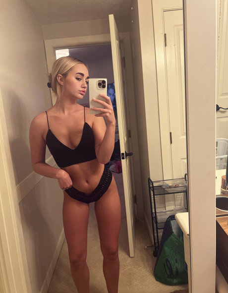 Jaylynbby pornographic star photo