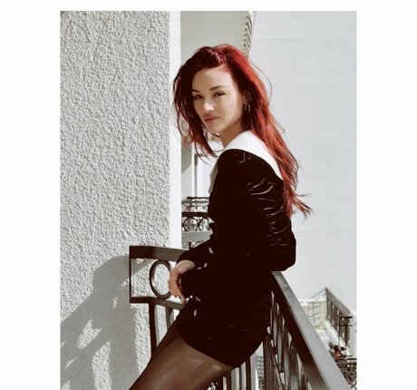 Crystal Reed best pornstar img