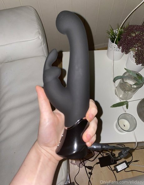 elidaav hd pornstar image