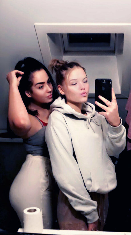 elidaav pornstar perfect galleries