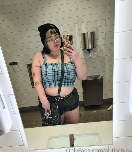 autischizo nude pornstar pictures