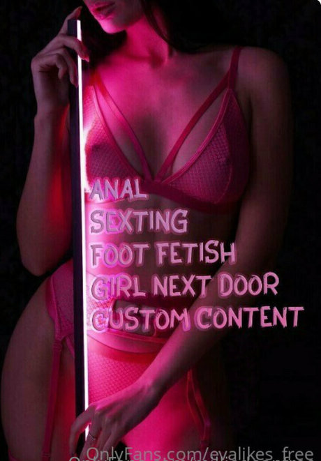 milliedeanfree nudes actress photos