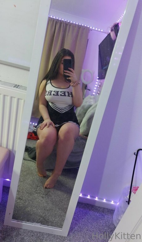 hollykittenn pornographic actress photo