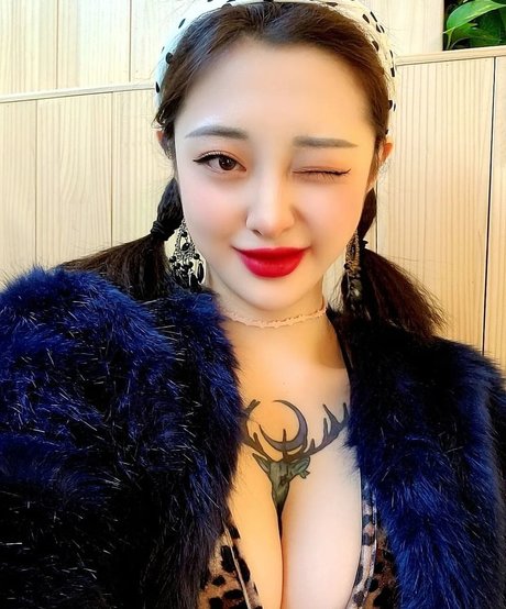 Seolhwa star nudes picture