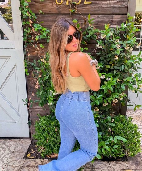 Maddie Clark hd pornstar image