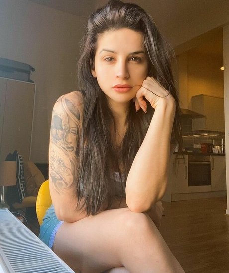 Danny Bendochy erotic pornstar picture