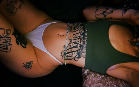 FoxyBebe420 star nude galleries