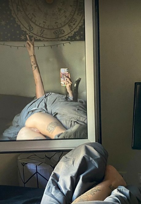 FoxyBebe420 top model images