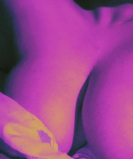 Taimara Oliveira naked model photo