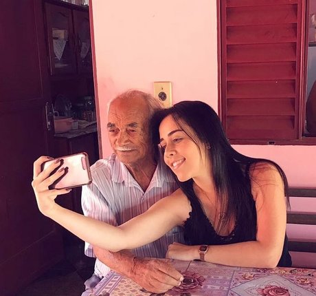 millenecarolina best model photo