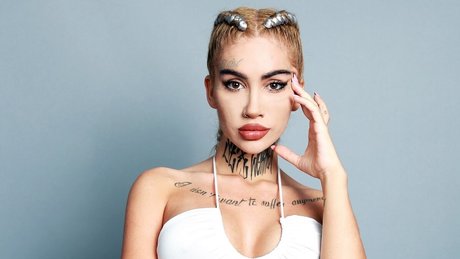 Bia Khalifa star pornographic pics