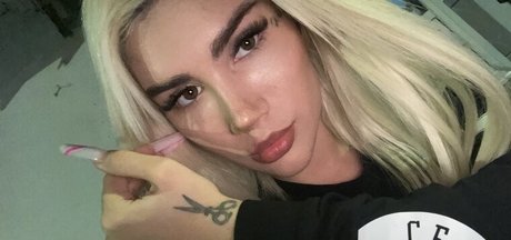 Bia Khalifa nudes model picture