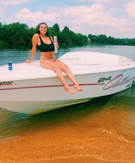 Kaylee Burnett best actress gallery