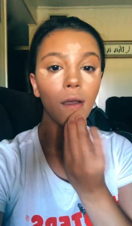 Kaylee Burnett nice pornstar pics