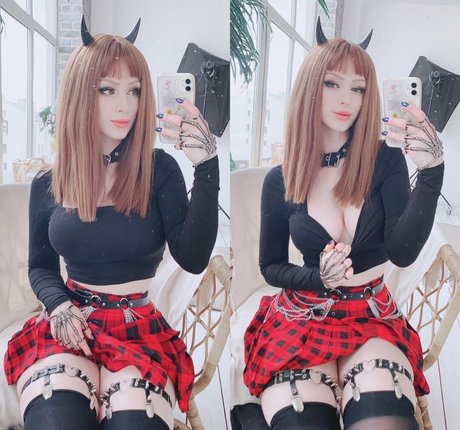 melamorifree hot model photos