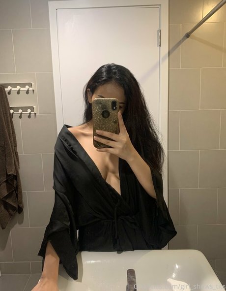 girl shows tits naked pornstar galleries