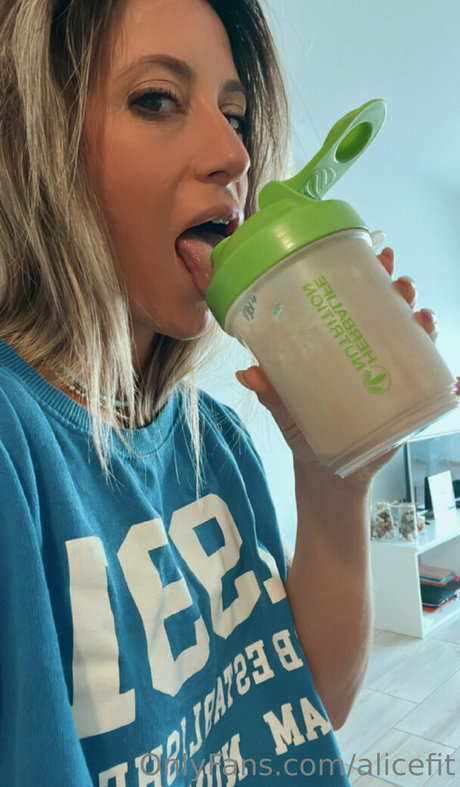 alicefit sexy actress img