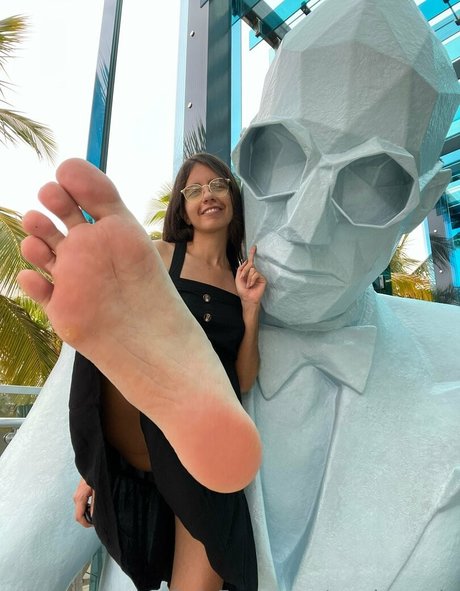 mari garcia model best photo