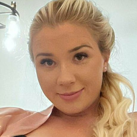 gr33dygirl perfect pornstar img