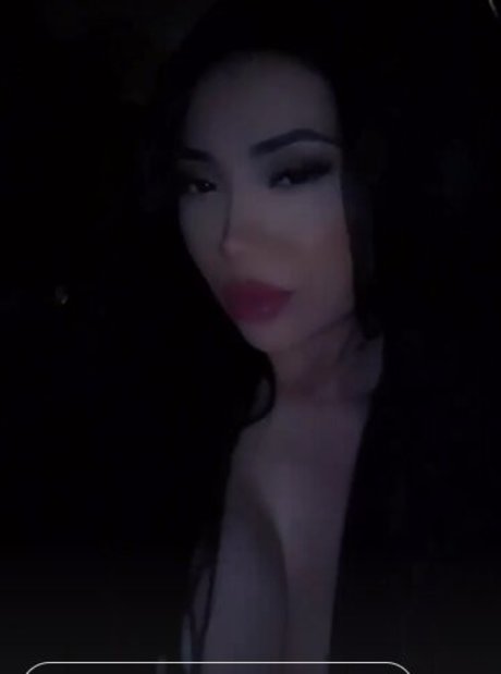 _xsvee porn star photo