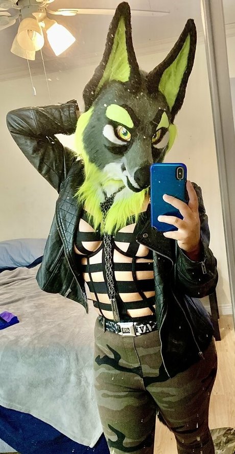 luxurious luxor sex model img