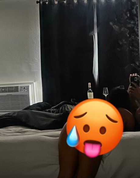 Daria Hadipour sexy pornstar pics