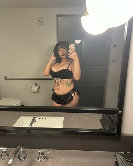 brattthunnneyyy 888 top model images