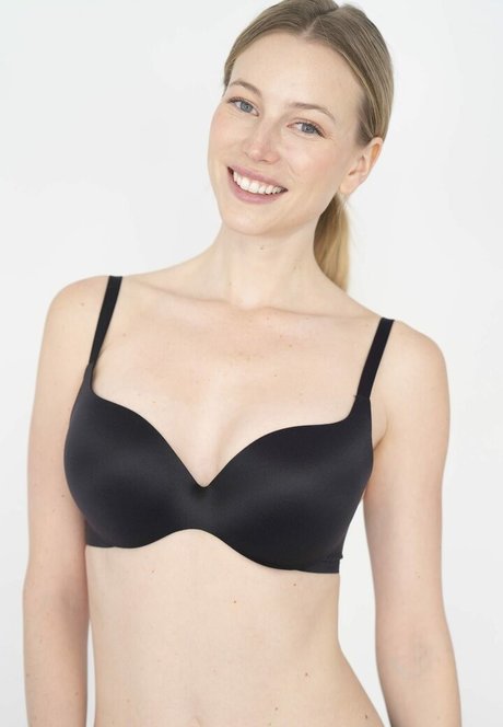 Kidroeckchen nude star photos