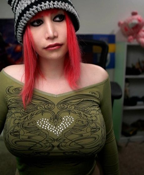 Krystal Syx star high quality image