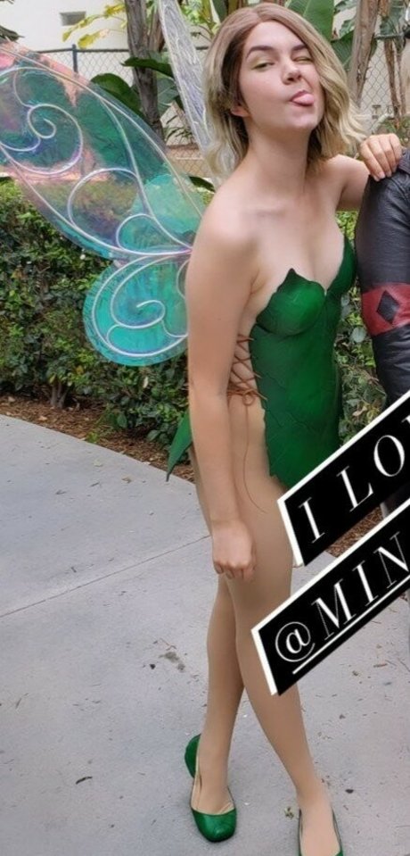 Minakess star nude gallery