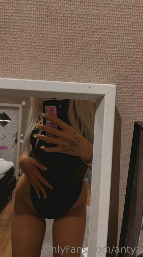 antyz porn model pics