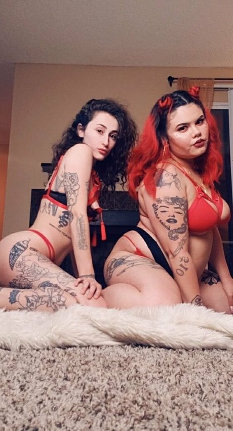 winnietatefree pornstar pretty pics