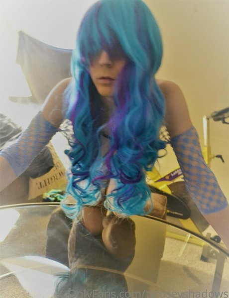 tsroseyshadows nude actress pics