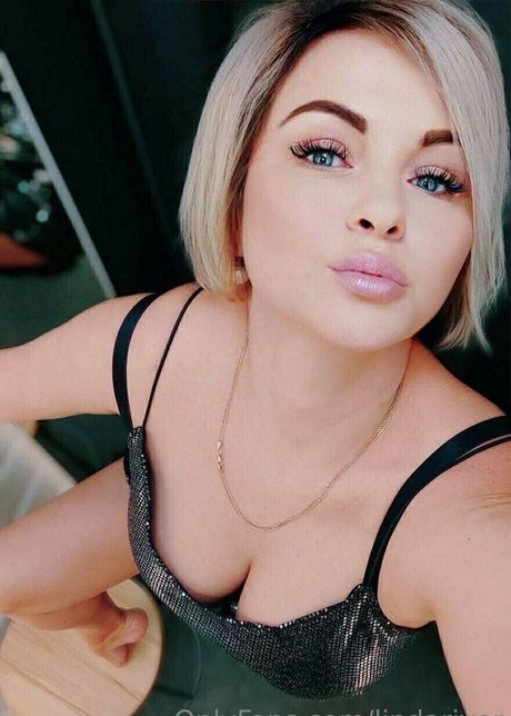 lindariver erotic star img