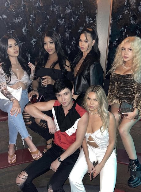 desmariie nude pornstar picture