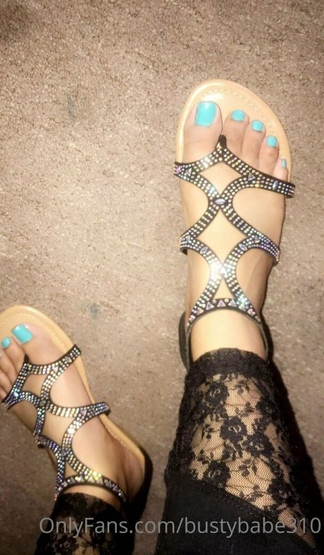 bustybabe310 nude pornstar picture