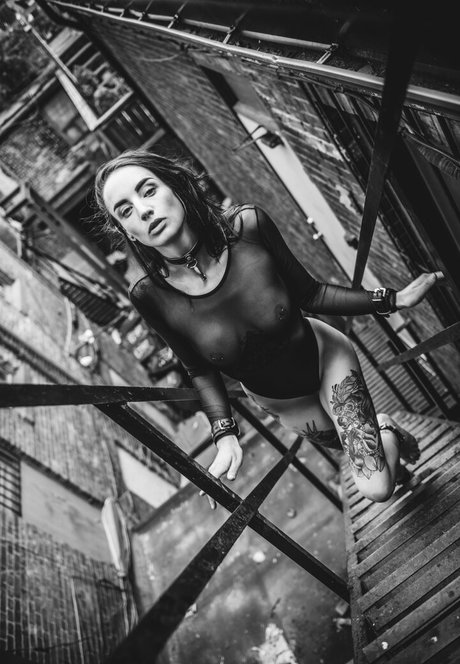 suicidekittenxo model pornographic pic