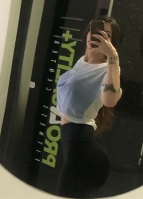 Elkakkk sexy model images