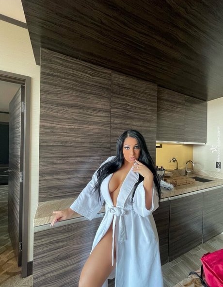 Mandy Leon adult star galleries