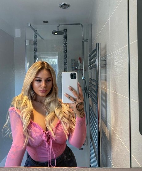 Andelika pornstar sexy pictures