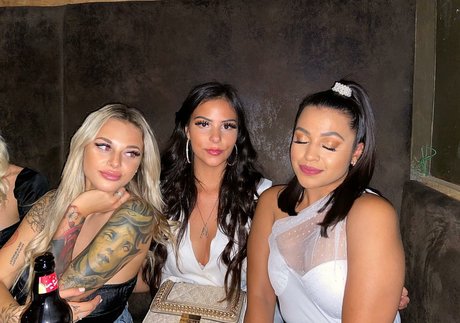 Andelika art model pic