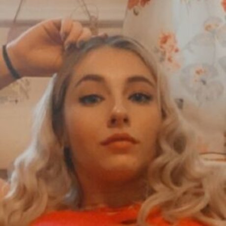 Poppy alex porn model pic