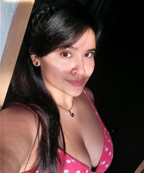 Michel Usuga beautiful pornstar img