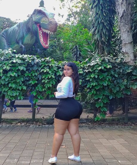 Michel Usuga beautiful pornstar img