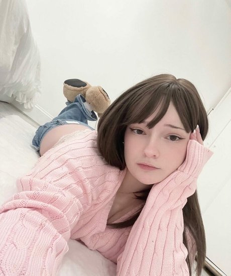 emidoll sexy model pictures